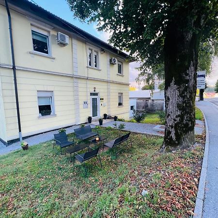 ホテル Lemonwood House ポストイナ エクステリア 写真